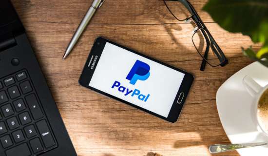 Which brokers accept PayPal for deposits and money withdrawals?